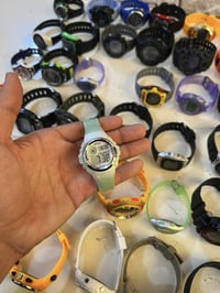 متاح ساعات باله رياضي ويوجد خدمه توصيل جميع المحافظات الي يريد يتفضل خ...