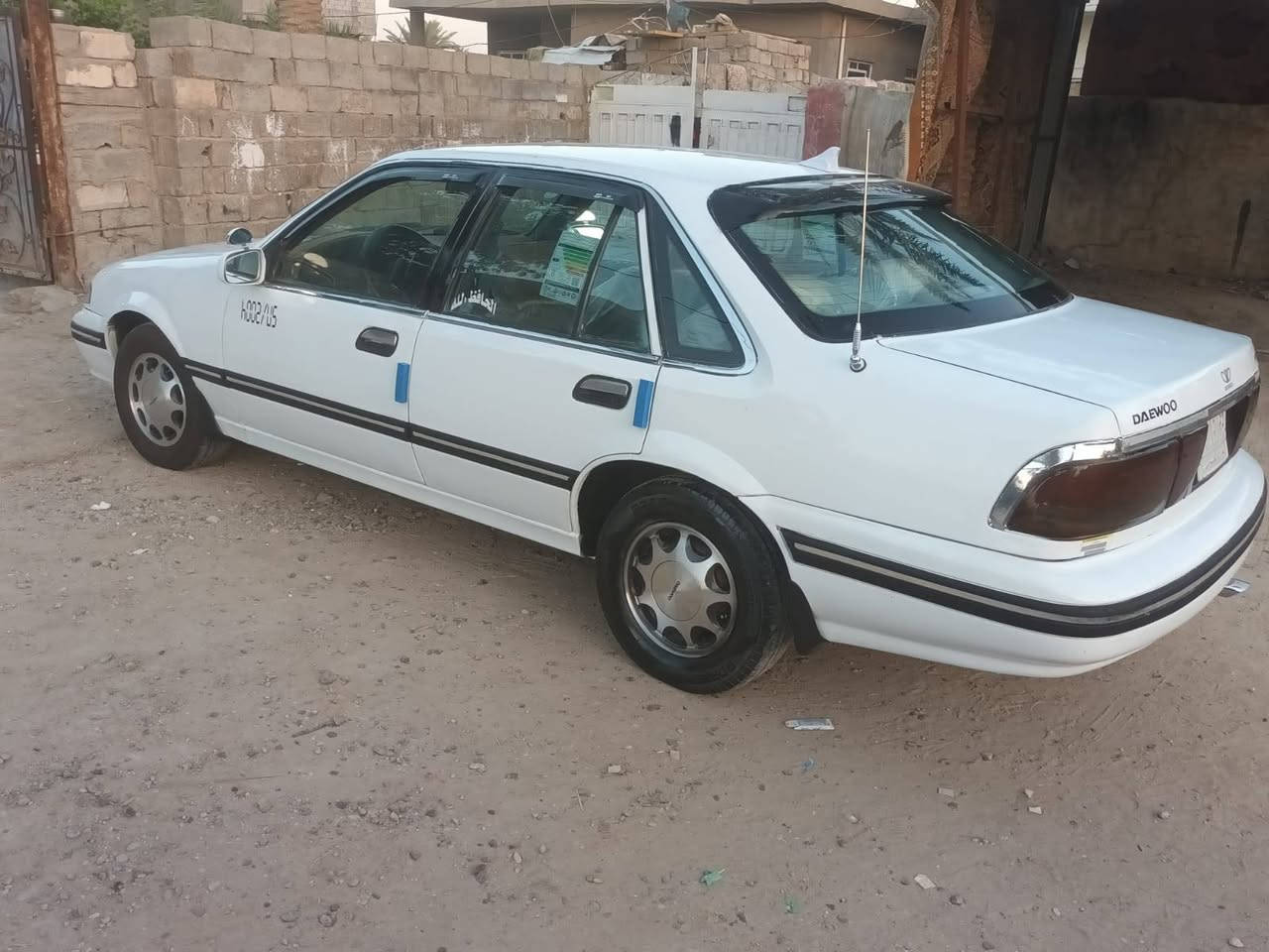 سلام عليكم دايو ابرنس للبيع موديل ٩٥رقم بغداد مشروع وطني محرك مفتوح كير اوتوماتيك كهربائيات كلها شغاله صدر جديد تخم تاير ويل كب مجلي ليت زنون سياره داخل وخارج حلوة مال جناي بعافيه لي ياخذها  مابيها اي نقص مال جناي السعر ٣٨ وبيها مجال لطيبين العنوان بغداد ابو غريب هاتف ***********هاتف ***********
