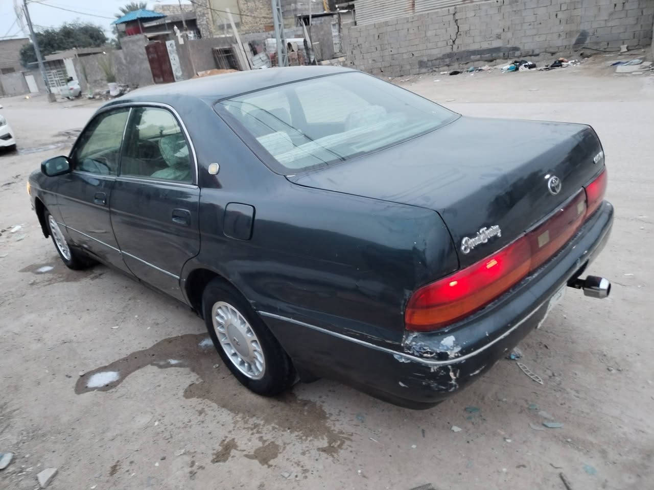 السلام عليكم بطه بيع او مراوس موديل ١٩٩٣ مكفوله كص ونقل جثه وضربه رقم نجف مكينه وكير ٢٥٠٠ غرفته نضيفه تخم تاير حداديه جاهزه سعره ٤٠ بيه مجال مكاني نجف كوفه *********** شراي يتصل
