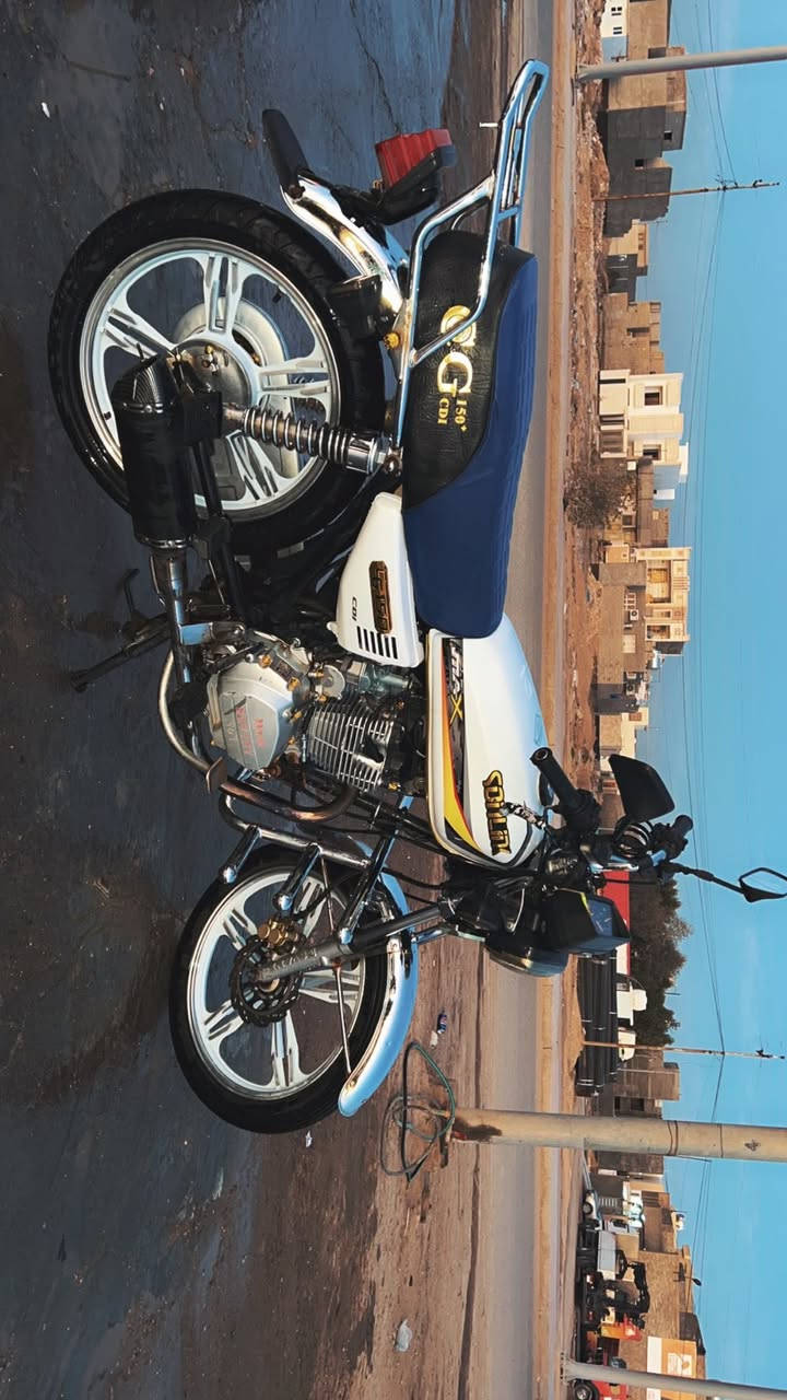 سلام عليكم موطور يراني للبيع موديل ٢١)         ينقص مابيه موطور مال جناي بس بدون أوراق المكان رمادي 5كيلو   سعر  ٥٥٠ وبي مجال لطيبين مكلف بل نشر رقم ***********
