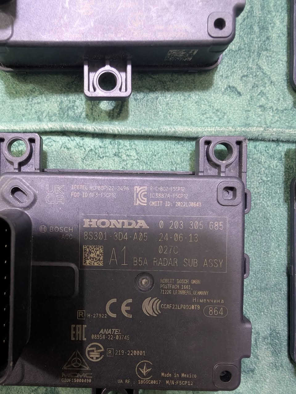 السلام عليكم 
رادارات امامي اصلي 
هوندا CR-V 
موديل 2023
السعر 250 الف
الاتصال بالرقم 
0786 552 7022
