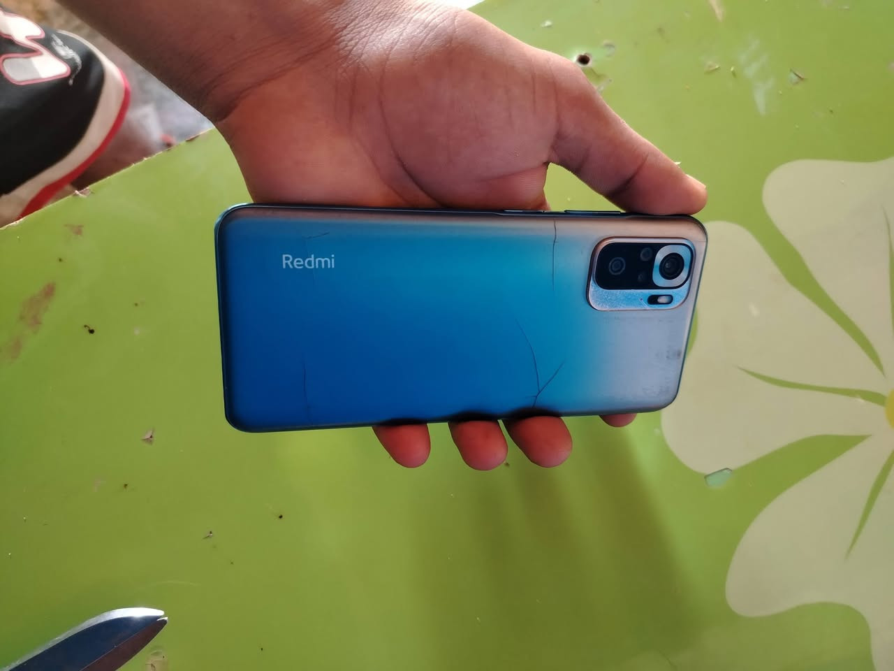 سلام عليكم جهاز ريدمي Redmi Note 10S نضيف  الجهاز ما مفتوح  نهائين  بي فقط الكامره  الاماميه ما تشتغل مدري من العدادات واكفه ماعرف بعد سعره100 بي مجال للشراي مامتواجد علفيس.  ***********
