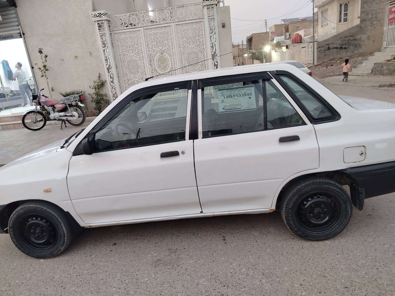 سلام عليكم سايبه للبيع السعر 42 ورقه سياره جاهزه موديل 2015 طخم تاير مكينه نضيفه تبريد براكيت سياره نضيفه جاهزه  تواصل ع هذا رقم ***********
