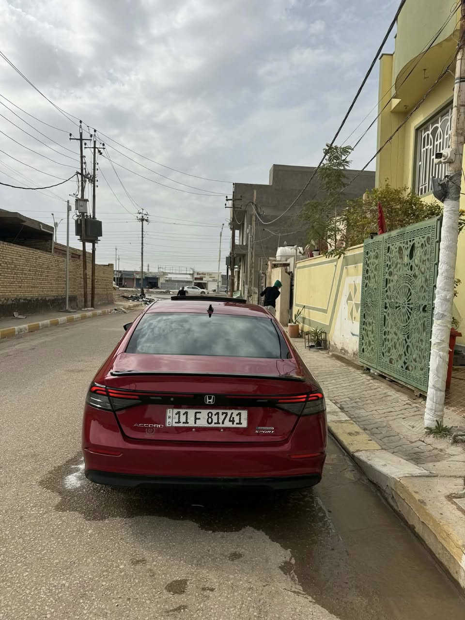 سلام عليكم 
بدون صبغ بدون دواخل بدون ايرباك جدا نضيفه ومناسبه 
هوندا اكورد سبورت  هايبرد
موديل ٢٠٢٤
ماشيه ٦ الاف فقط
رقم بغداد. تخويل ثاني يوم
سياره ترايه زيرو بدون نقص
تعديل بنيد بارد وقبق جنطه بي تكحيل كارت  تصليح درجة اولى متعوب عليه. ومثل مشوفون نصبه  مال سياره
مكانه الديوانيه ام الخيل
للاستفسار  واتساب او خاص 
***********
١٩٩$ وبيه مجال بسيط شباب سياره جديده
