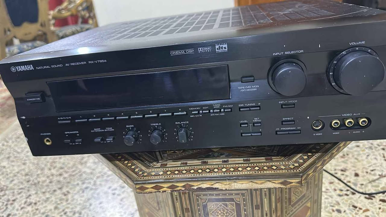 مضخم ياماها  ماليزي كهرباء 220  /  350 واط. نظام مسرحي  موديل  RX_V795a بغداد, العراق


**إذا كنت صاحب هذا الإعلان وتريد حذفه لأي سبب، رجاءا أرسل رسالة إلى الدعم الفني**