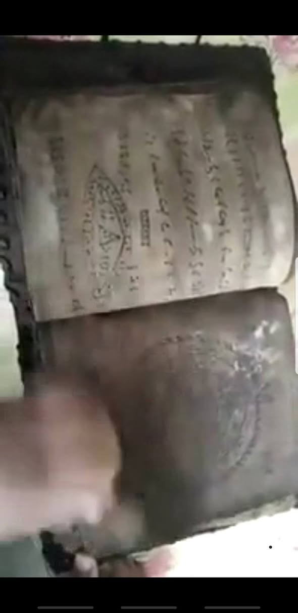 يا الله هذن للبيع تلفزيون مال سبعينات شغال ب٣٠ سوار فضه قديم صندوك ب ١٥ سبحه ٠ب٥٠ حجازيه الله شاهد مال جدي ذن ومحتاج مريض ومحتاج وصفه علاج ومامتعلم امد ايدي الخرزات الهبهاب شغال محبه مجرب بذمه والخاتم سليماني مال مهابه ومحبه والعطف الطويل مال تسهيل امور دوائر دوله مملوج وعندي محبس هبهاب نازف بس موزين


**إذا كنت صاحب هذا الإعلان وتريد حذفه لأي سبب، رجاءا أرسل رسالة إلى الدعم الفني**