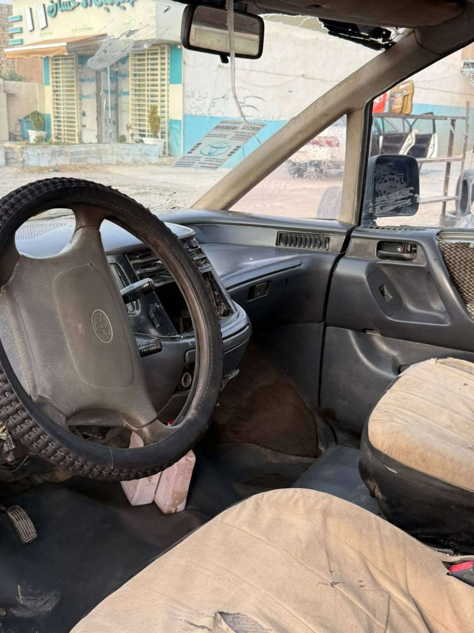 بريفا موديل 92
محرك كير بلادي 
رقم نينوى سنوية خضرة 
ما اندل شرعي 
سعر 10 مكاني تكريت 
***********
