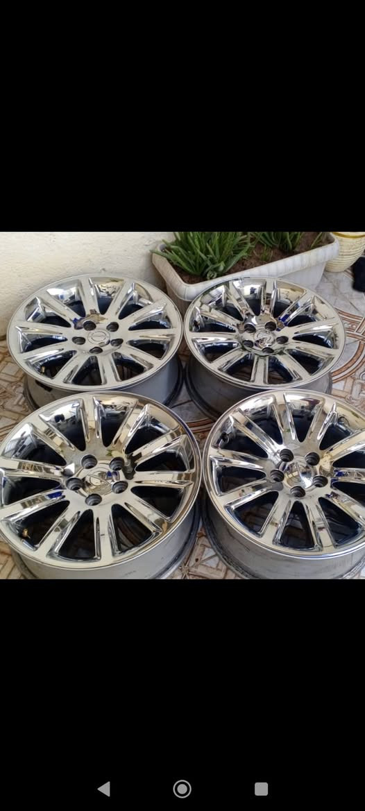 سلام عليكم  رمضان كريم عليكم اخوان عندي
تخم ويل اوباه اصلي مع حساسات شرط الفحص سعر500الف
للستفسار ***********
