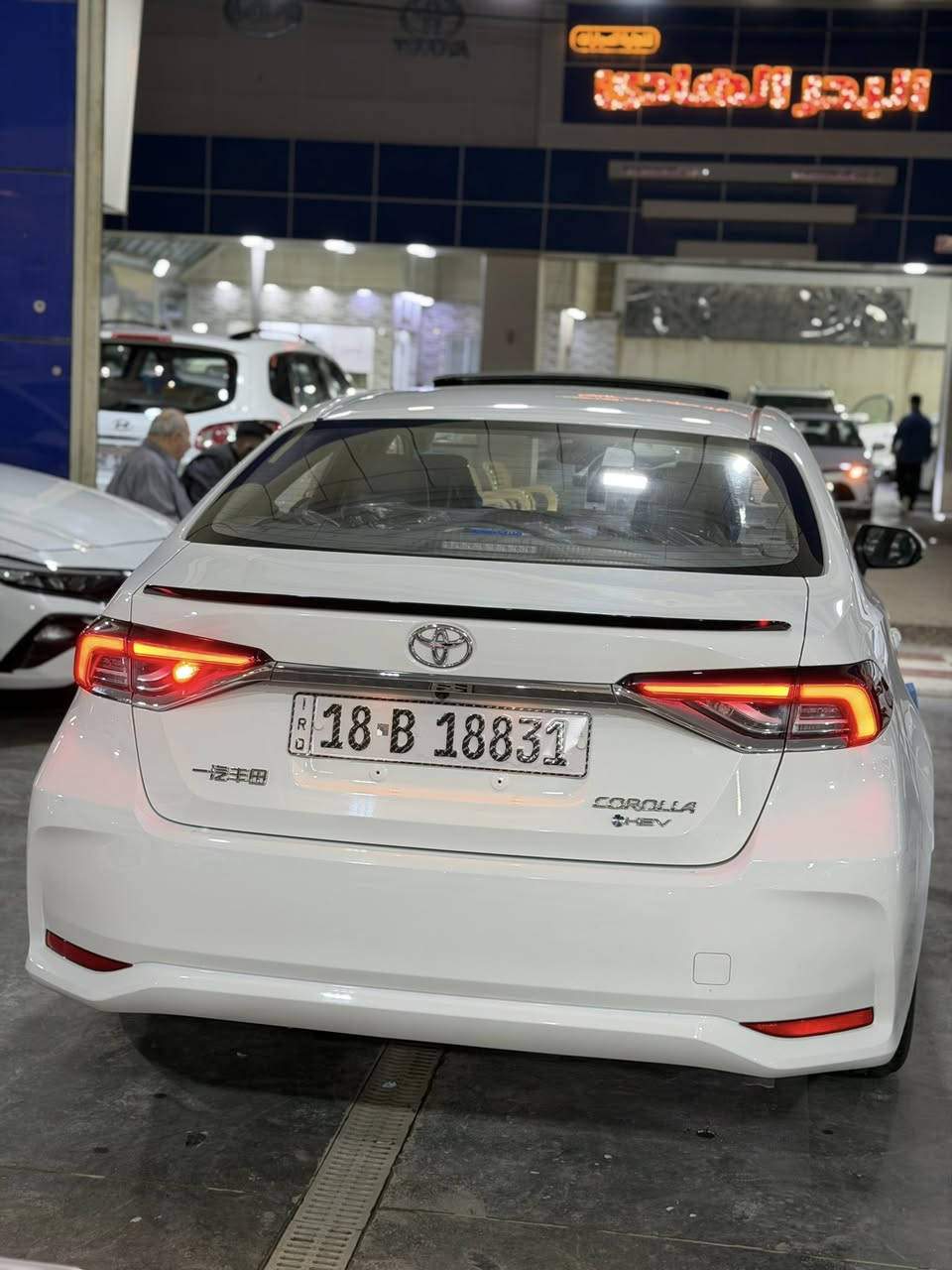 السلام عليكم
كورلا 24 للبيع 
ماشيه 21 
السعر 145 وبيها مجال 
مكفوله فقط بارد قليل بلباب الخلفيه 
المواصفات 
فتحه 
بصمه 
شاشه تدعم كاربلاي 
تحديد مسار 
كامره دواره 
رادار امامي 
توقف ذاتي 
بجم زنون 
بصمة ابواب 
ويل كب 
كشنات جلد 
مكان السيارة حله معرض زهرة عمان 
📞***********
📞***********
