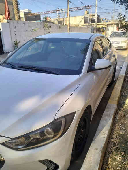 النترا 2017 رقم بغداد بسمي امريكي 
ضرر شبر جامل اليسره أو بنيد مرشوش بدوان اي تبديل 
تدفه تبريد سياره جاهزه  سعر 140بيه مجال قليل ***********
