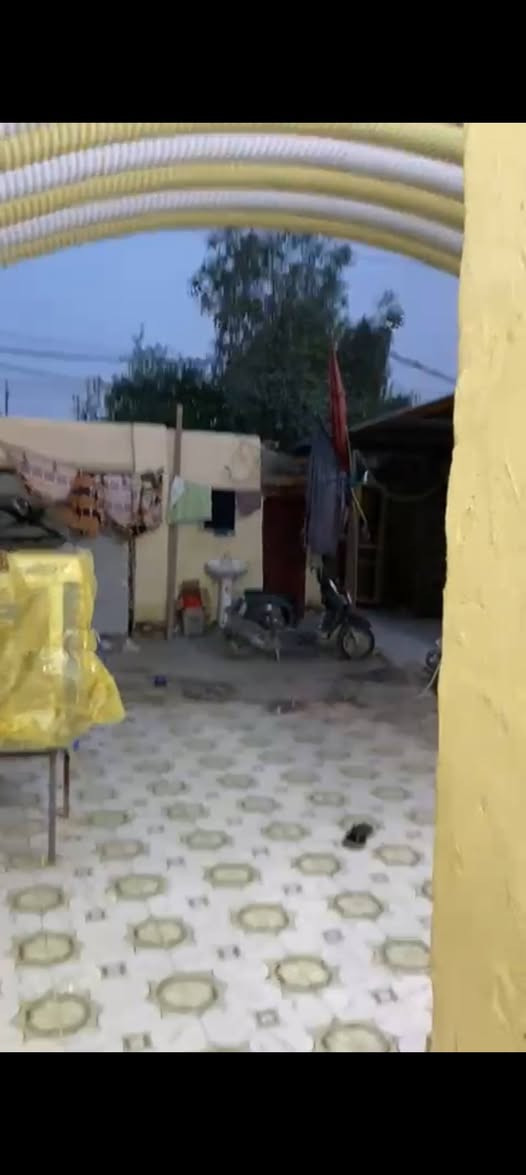 بيت بحي الحسين متكون من غرفتين وصاله ومطبخ وديوانيه ٩ أمتار البيت السعر خاص *********** ناصرية, ذي قار
