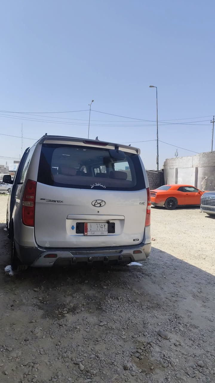 السلام عليكم شباب ستاركس مسكر  اصل 2008للبيع  السياره جاهزه عل الاخير مكينه 7سورنتو صار تقريبا 4اشهر شاده يم حسين عطيوي ابو الشوملي  تخم تاير باتري جديد رقم بابل تحويل ثاني يوم  بيه ضربه جوه قبق الكاز شبر وجاملغ مبدل وبنيد كصه   وبيه خياسات قليله ذاكر كلشي لاتكلي شبيه السعر 130وبيه مجال للشراي المو شراي لايتعبني  ***********/*********** مكاني بابل الحمزه الغربي
