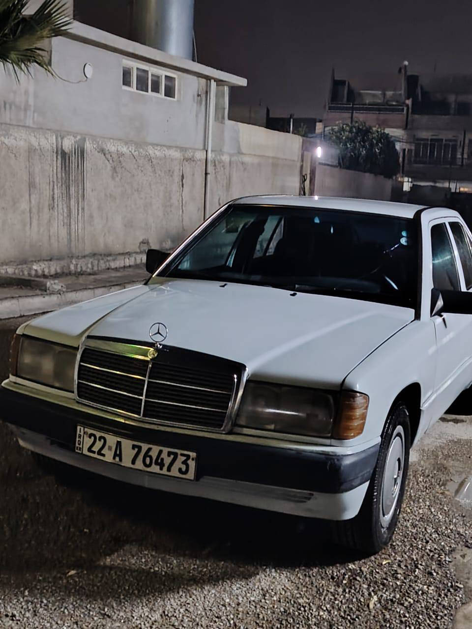 السلام عليكم سياره مارسدس للبيع حجم 190موديل 92 سياره ابلديه رقم اربيل سنويه جديده بيه صبغ حزام فقط السعر 50ورقه وبيه مجال قليل ***********
