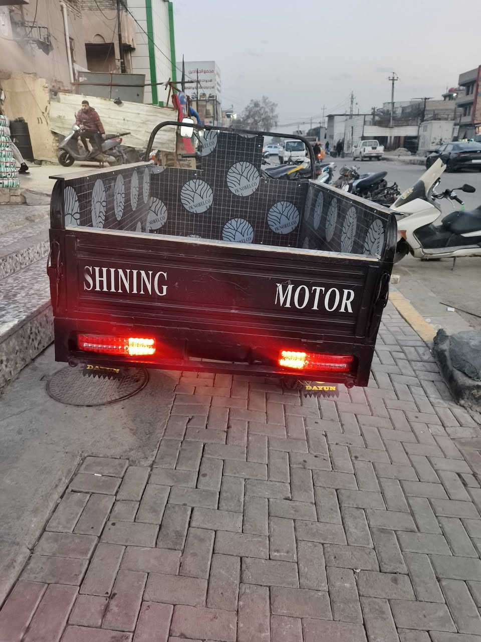 ستوته للبيع موديل 2022مال بلال أوراقه موجوده ما نقصه كلشي كامله مكمله سعر مليون 850بيه مجال تواصل واتساب أو تصل عل رقم ***********
ما ارد عل فيس
