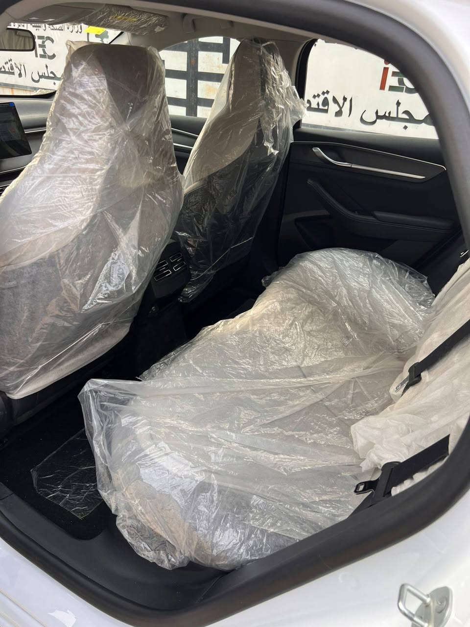 سلام عليكم بي واي دي ٢٠٢٥ دست رويل سياره زيرو ماشيه ٧٥٠ كيلو اقل لالف سياره كفاله عامه من شخط ول رصعه ول تكحيلي
عله وضعية شركه 
مواصفات لدست رويل 
شاشه قلاب وداخل بيچي وباقي لمواصفات لمعروفه عدتها كولها موجوده
لشاحنه ول فوم ول ماسحات ولمقياس مال تايرات 
ماشيه ٧٥٠ كيلو اقل لالف بعدها زيرو
مكان السياره الكراده 
للستفسار  ***********
الخاص مغلق مغلق
