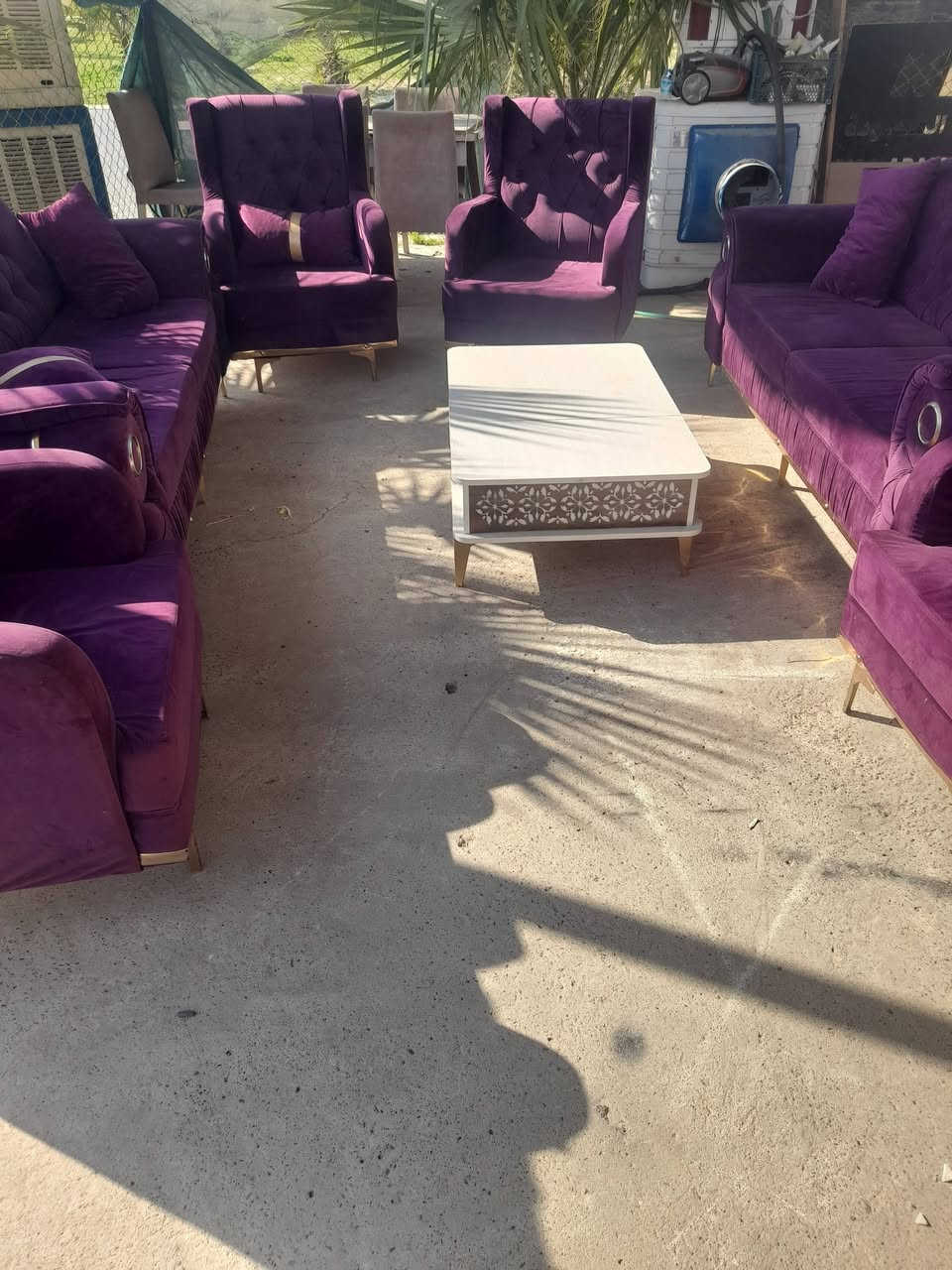 اغراض للبيع هرشم داخل المجمع ***********
