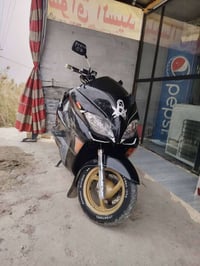 فورزه 09 كرتسال نضيفه كلشي شغال بيهه زنون اصلي تايرات جيلاتين ويل ذهبي...