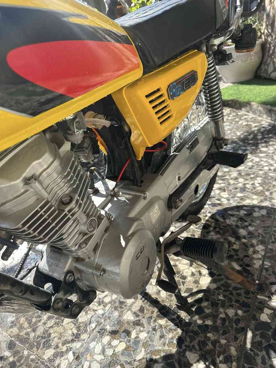 ملاحضه الدراجه كلكك كلك كلك مكفوله من السرقه ولعشاير           ارشه اصلي موديل 21 نضافه شوفت عينك كلشي شغال كهربائيات كلشي انكر هندر اوروح السعر 450 وبيها مجال للشراي رقمي ***********
