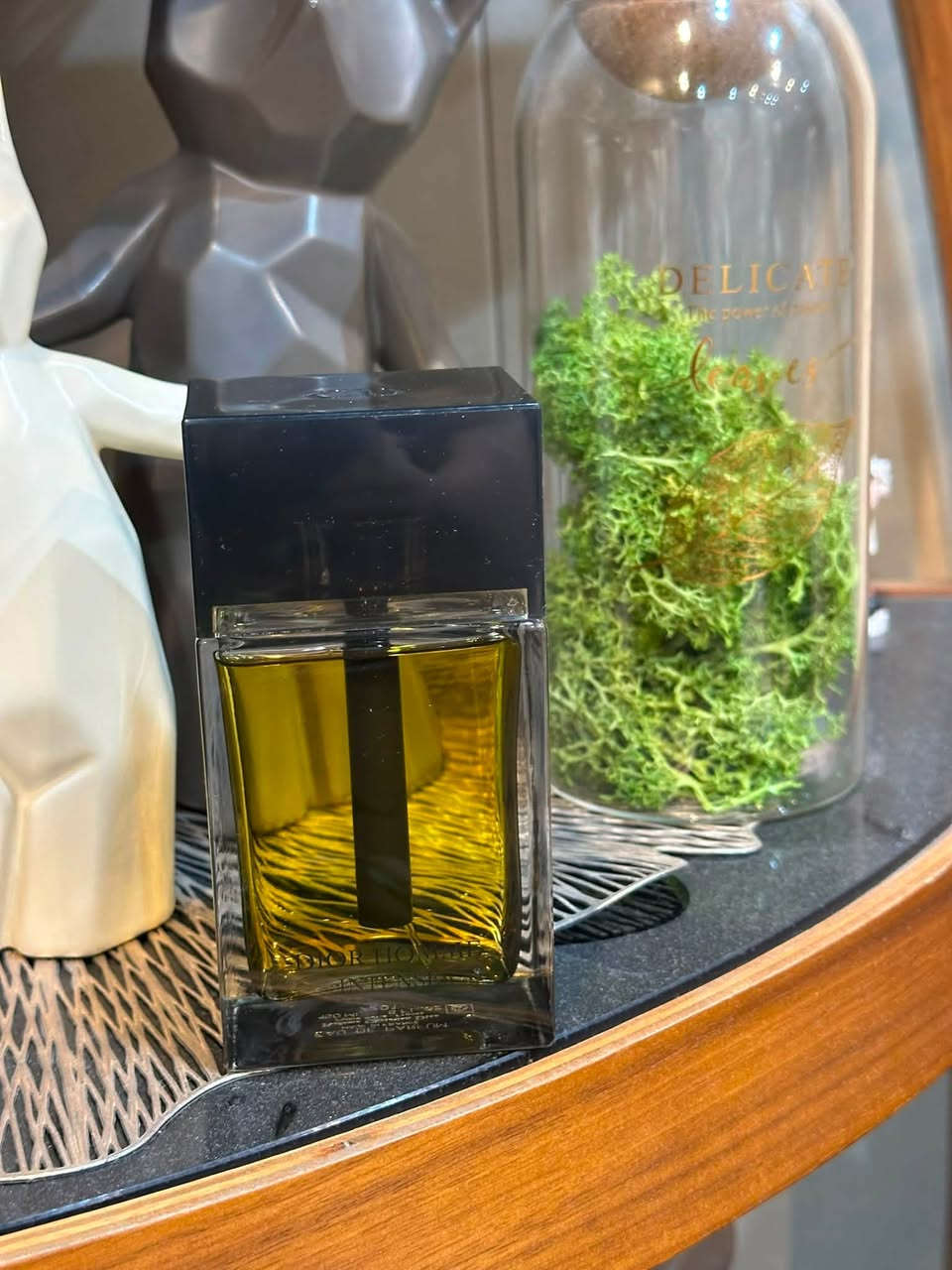 السلام عليكُم ♥️🤍

ديور هوم انتنس "اصدار 2017" 150ML 
كامل ممستعمل فقط رشتين بعده جديد 

مكاني : مكاني بغداد 
السعر: 275$   (150 مـل ) 🫡


**إذا كنت صاحب هذا الإعلان وتريد حذفه لأي سبب، رجاءا أرسل رسالة إلى الدعم الفني**