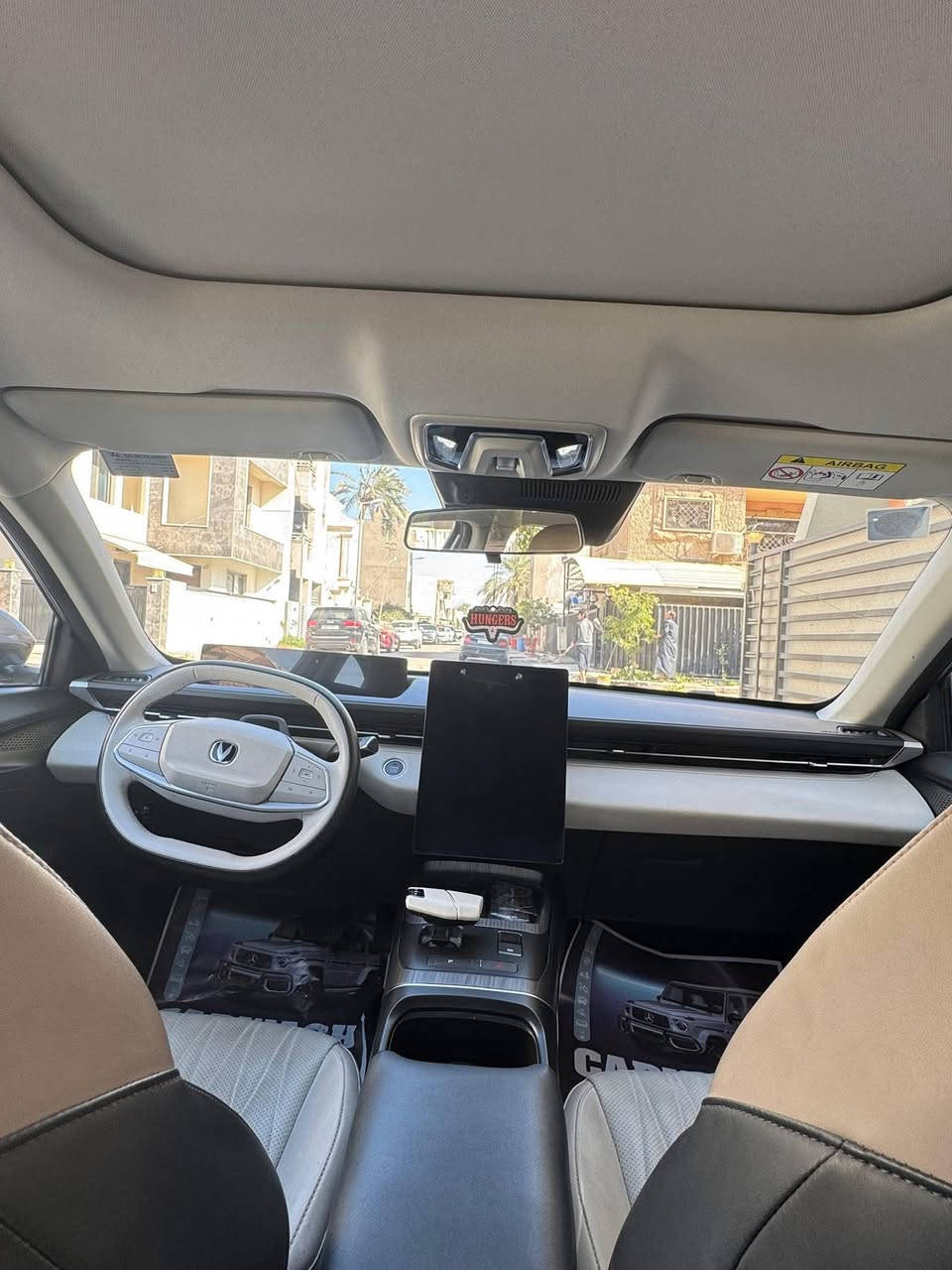 سلام عليكم شانجان شركه البخيت اعله موصفات مي موري موديل 25ممشه 40 مكانين بارد كلش قليل سعر 145تحويل مباشر بسمي مكان بغداد ***********
