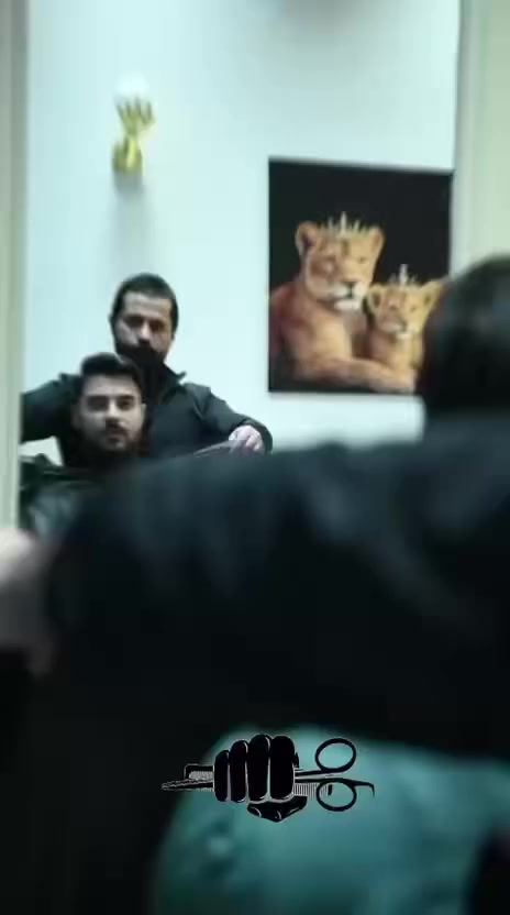 #الكوافير_سفيان_الحلاق
"الثقة تبدأ من مظهرك.. ولأنك تستحق الأفضل، خصصنا لك مكاناً يجمع بين الفن والراحة.
مع سفيان الحلاق، كل زبون هو لوحة فنية نهتم بتفاصيلها.
احترافية في الأداء، ودقة في المواعيد.
كوافير سفيان الحلاق.. عنوان التميز.
#العنوان بغداد المدائن _مقابل مدرسة البشير
#للحجز على الرقم التالي
***********
