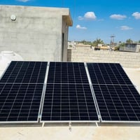 بلدروز • منظومة شمسية • بطاريات ليثيوم