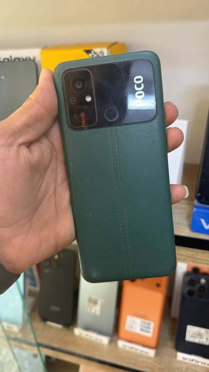 🔥📱 عروض مركز الإخوين 📱🔥
أحمد ألمحمداوي

تدور على كفر أنيق؟ حماية قوية لشاشتك؟ سماعات أو شاحن بجودة ممتازة؟

كل ما تحتاجه لهاتفك متوفر لدينا وبأسعار منافسة جداً 👌

✅ كفرات لجميع أنواع الهواتف
✅ لاصقات حماية عالية الجودة
✅ سماعات سلكية ولاسلكية
✅ شواحن سريعة وأصلية
✅ إكسسوارات متنوعة بأفضل الأسعار

🚚 متوفر خدمة توصيل إلى جميع المناطق
💯 جودة مضمونة وأسعار مناسبة للجميع

لا تضيع وقتك بالبحث… كل احتياجات هاتفك تلقاها في مكان واحد!

📍 مركز الإخوين
📞 *********** واتساب

📩 راسلنا أو اتصل الآن واستفد من أفضل العروض.
