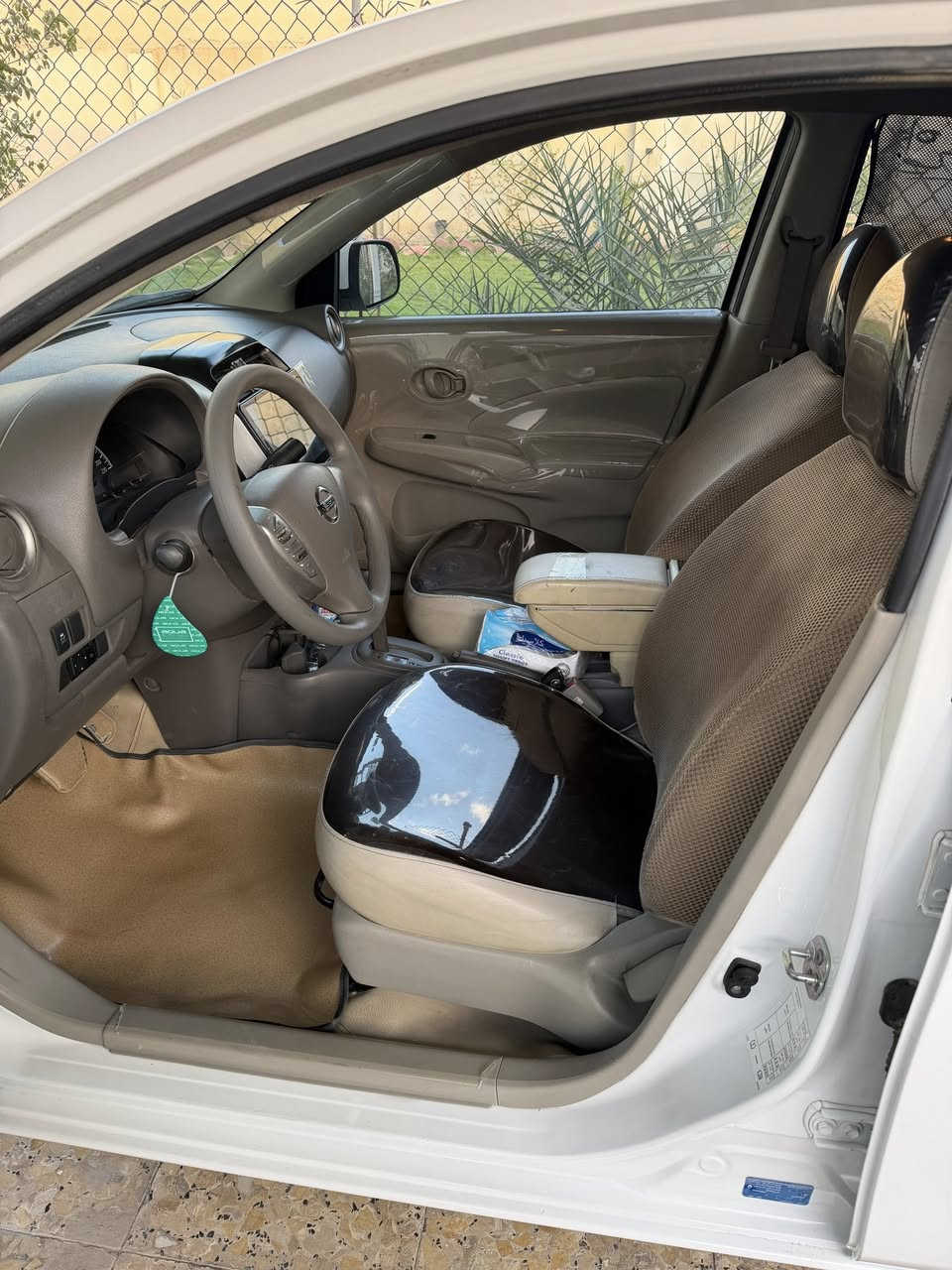 سلام عليكم نيسان ماشيه ٢٥ الف كفاله مدوشمه عام سعر ١٢١ وبي مجال حك جيه
***********
