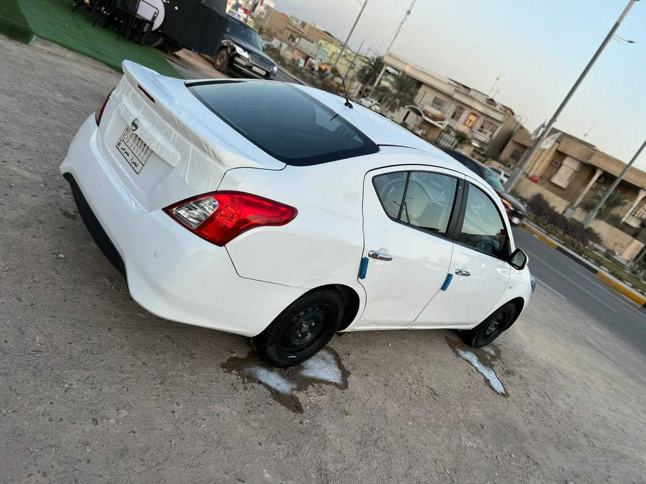 نيسان سني هندي موديل 2020
سياره جاهزه مكينه حداده طخم تاير 
بيها  جاملغ مبدل وجاملغ صبغ فقط بدون دواخل 
السعر 95 وبيها مجال ***********
