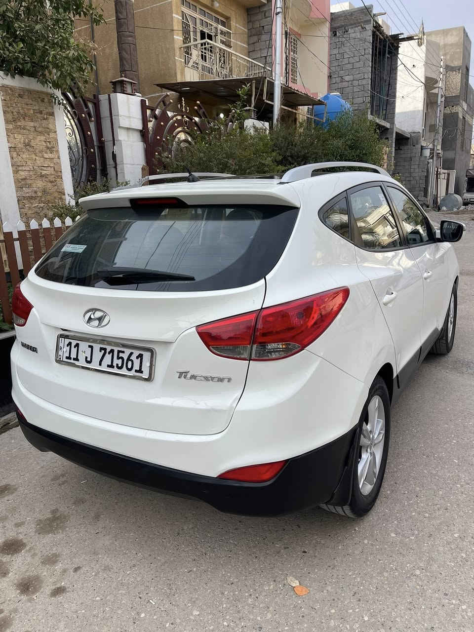 السلام عليكم توسان 2011خليجي بدون ضرر بيهه ربع باب السايق صبغ اثر شخط بدون دواخل مكينه 2000دوش لاصرف ولابخار رقم بغداد الجديد بسمي هزه جديده تخم تاير باتري جديد تبريد ثلج بانراما كامره خلفي تحكمات ستيرن سونار مرفق بل منشور مكان السياره ديالى بعقوبه السعر 130وبيهه مجال الاستفسار ***********
