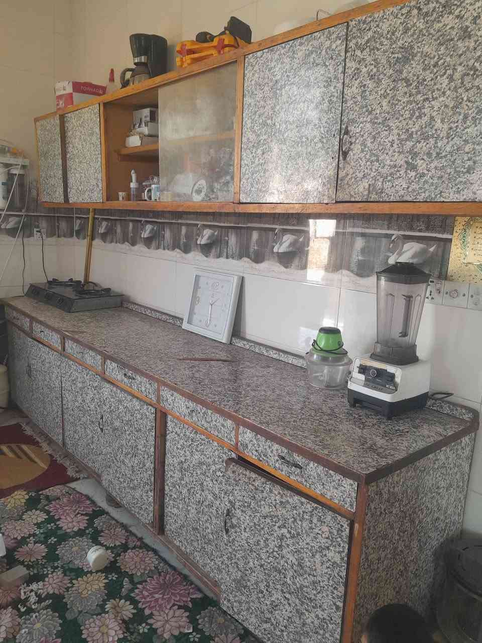 غراض البيع الفقير لايعامل بيخير ويدلل *********** هذا رقمي بي واتساب
