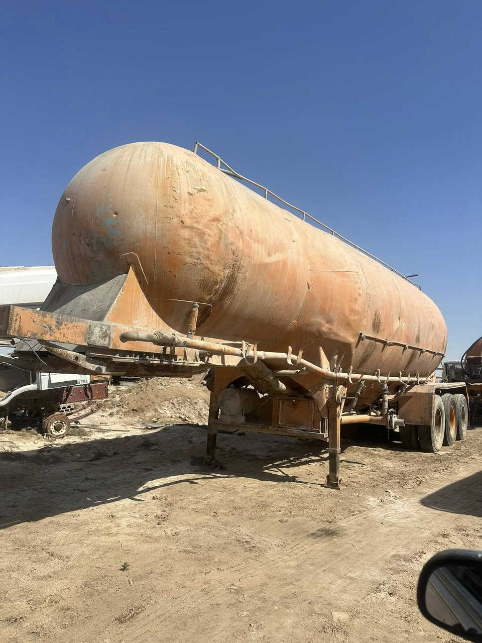 للبيع سايلو سويدي ٣ دناكير بدون دويز وضاغطه
***********
