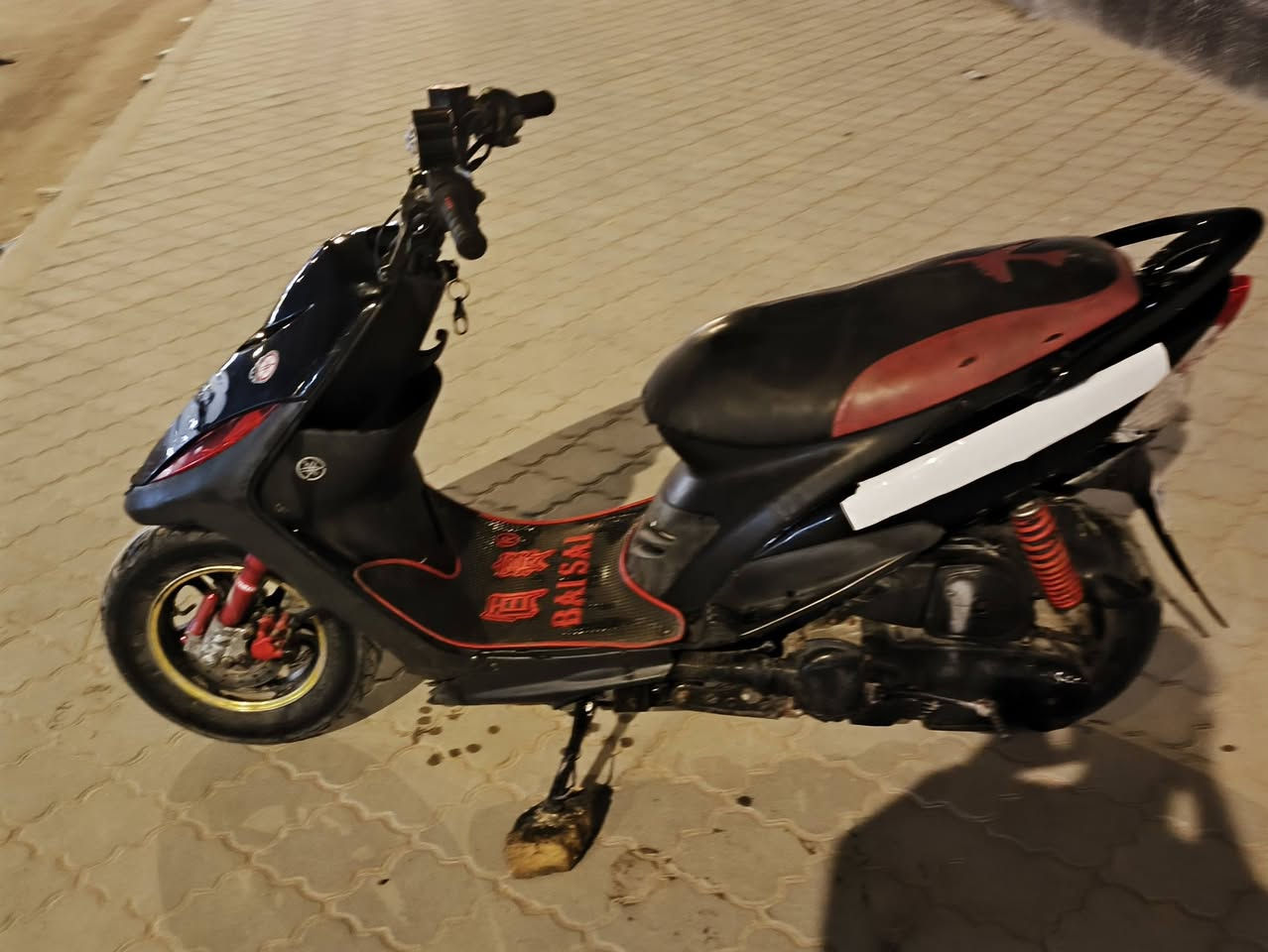 سلام عليكم 
ماكس عدله دراجه نضيفه بوشه بلاد 49 نهضته حلوه. عينه ولايت موجودات  ب550وبيه مجال قليل بل بصره شط العرب بل جزيره ***********
