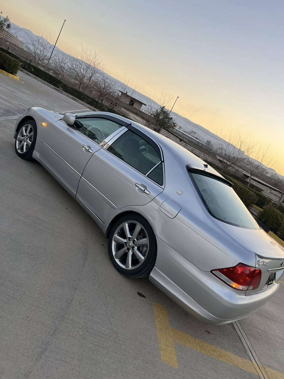 شاهینە بڕااوە بۆ فرۆشتن
١٨٢ گەورە بە گەورە
کامللل مەسرەف بێ حەد مەسرەفی لێکراوە
کامل شوێن بڕاوەی دوراوەتەوە و قیرکراوە - کوشنەکانی عەکس کراوەتەوە
ڕۆن ئیستۆپی کاملل گۆڕدراوە بە ئەڵمانی - تایەی سفری خراوەتە سەر بەگلایت کاملل تۆمس
کونی گەرمی گیراوە - کامل کارەبای بەستراوە
دەبڵ و چوپی ماجێستا بۆ بەستراوە گەر چوار تەگەری بەدڵی خۆت بەرز و نزم دەکات
بێ تەقە و رەقە بەشەرت
گەرم و ساردی بەستراوە بەشەرت
گێڕ و مەکینە و ئەکسلی کاملل بەشەرت ئەوەی قەترە چەوری پێوە بوو نەتەوێ
سێ دوگمە و پەردە و پێنج بەسمە بەسمەکانی ئیش ئەکات

سعریشی خوار هەموو بازاڕ ٤٧ وەرەقە ڕەحمەتت لێبێت کەمم داوا کردووە زۆر معامەلەی مەکە پارەسی موسێکم لەسەرە

سلیمانی // ***********
***********
