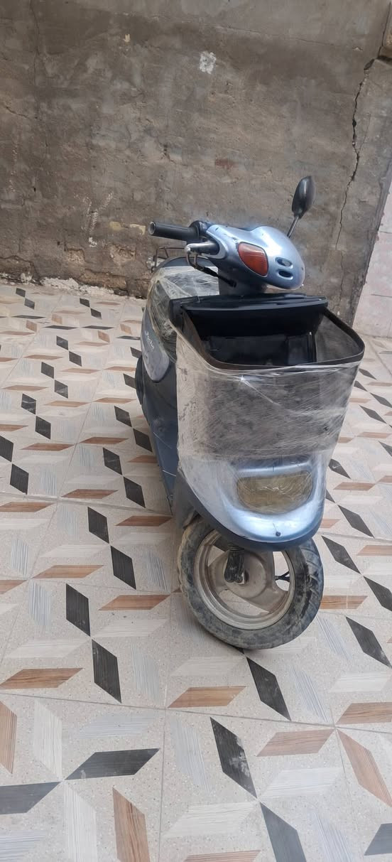 مستعجللل على البيع السعر ٢٢٥ وبيهة مجال انشاءالله  دراجة منغولي ام السلة للبيع ناعم محركهة مجفتة عوزها بس اشاير والاير
دراجة محرك بحالة جيدة مكاني طويريج ***********
مستعجللل على البيع السعر ٢٢٥ وبيهة مجال انشاءالله
