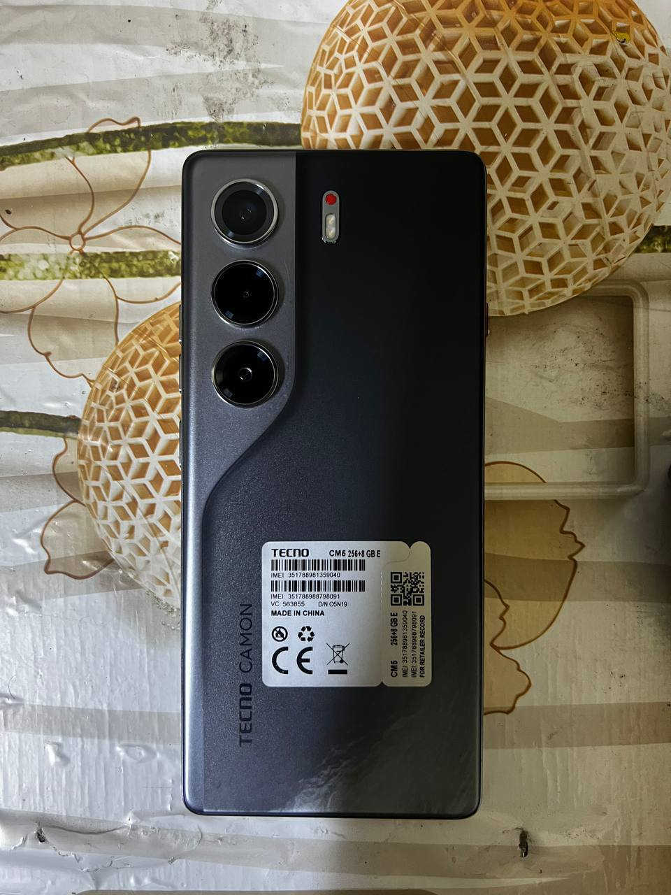 سلام عليكم تكنو كامون 40 مستخدم شهر فقط تضيف كلش كامل ملحقات سعرة 225 مكاني بغداد الكرخ ***********
