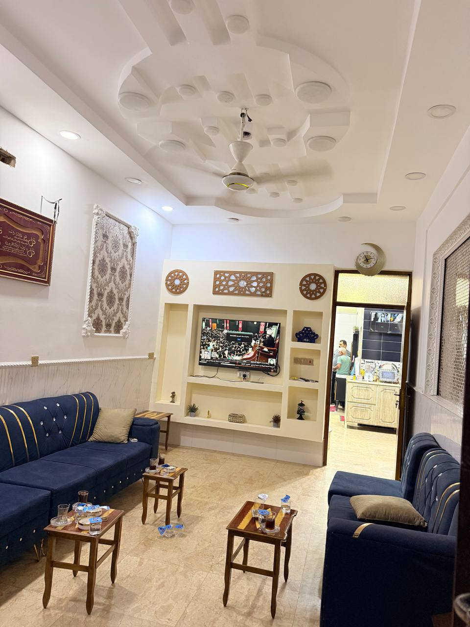 السلام عليكم دار للبيع منطقه الامين زراعي قرب شبكه الكهرباء 100متر طابقين بيت حديث وكل البيت مشتغلي ديكور مغربي بناء درجه اوله الاستفسار اكثر واتساب***********
