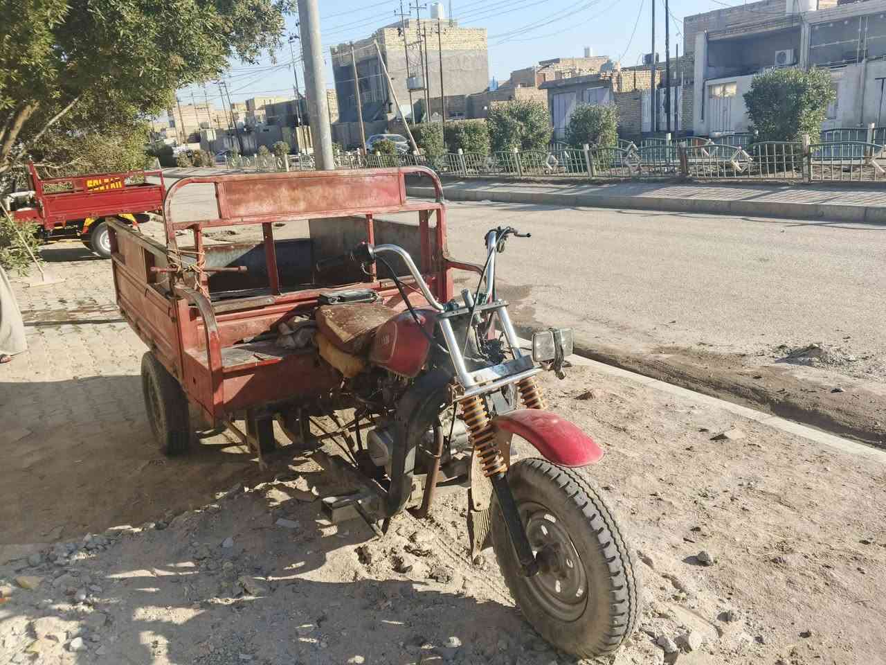 سلام عليكم شباب ستوته بدون اوراق مكفوله عشارين ب 550 وبيه مجال للشراي متواجد خاص وهاذ رقمي ***********
