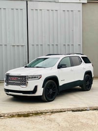 اكاديا 2023 محرك 2000 ضرر خفيف بس راس البونيد مرقم اربيل بسمي صور الضر...