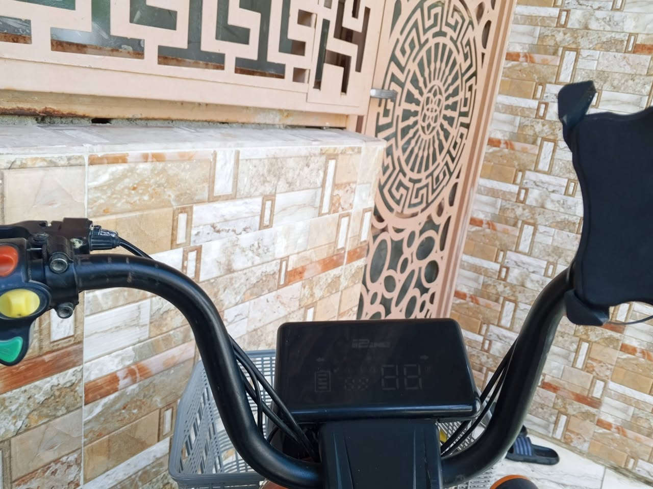دراجة شحن للبيع
حجم 20 اربع بطاريات بحاله جيده

ملف 500 واط

دبلات خلفيه مزدوجه وثنين اماميات
يجي وياه شاحنه وسويج 2 وبصمه تشغيل وقفل وفتح وانذار 

المشاكل البيه بس سيم بريك ناقص سعره 5

السعر 190الف بيه مجال 

مكان كربلاء الجاير


**إذا كنت صاحب هذا الإعلان وتريد حذفه لأي سبب، رجاءا أرسل رسالة إلى الدعم الفني**