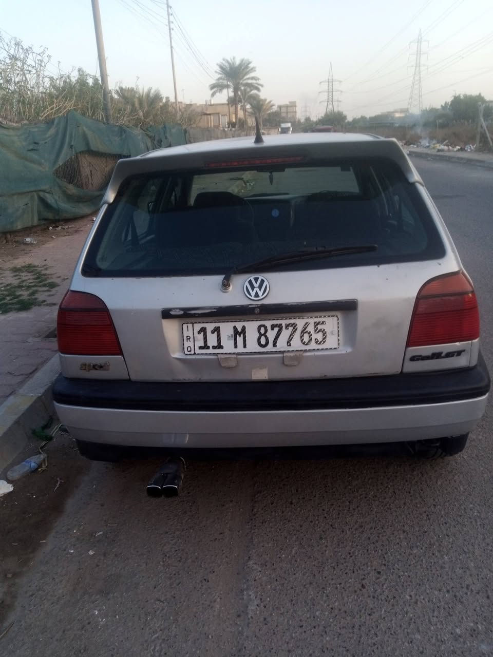 السلام عليكم سيارة كولف موديل 94 محرك 2000 كير اوتاماتيك سيارة بأسمي/ العنوان الدورة/ السعر 45// للأتصال ***********
