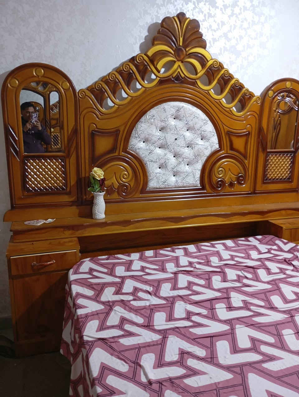 غرفه نوم مستعمله للبيع شئ قليل ***********
