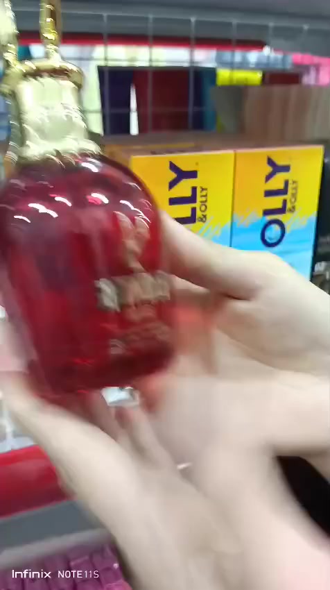 عطور فواحة من سنتر العائلة 🤩
سوق ال٤٠٠٠ شارع دائرة الكهرباء قرب جامع الرشيد 
لدينا خدمة توصيل داخل سبع البور


**إذا كنت صاحب هذا الإعلان وتريد حذفه لأي سبب، رجاءا أرسل رسالة إلى الدعم الفني**