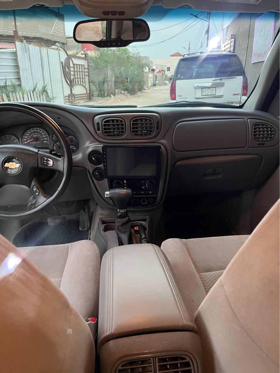 السلام عليكم بلايزر موديل ٢٠٠٧
سياره جديده بمعنى الكلمه بجم تاهو لاضربه ولاصبغ سونار موضح بصور  كير  ممتاز ومحرك جديد ب الكارتون 
تبريد فول تخم تاير حداديه ع شركة ماشيه ٨٠ الف سنويه ب اسمي تحويل او وكاله رقم الدولي مكان السياره بصرة
***********
السعر ١٢٢ البصرة, العراق
