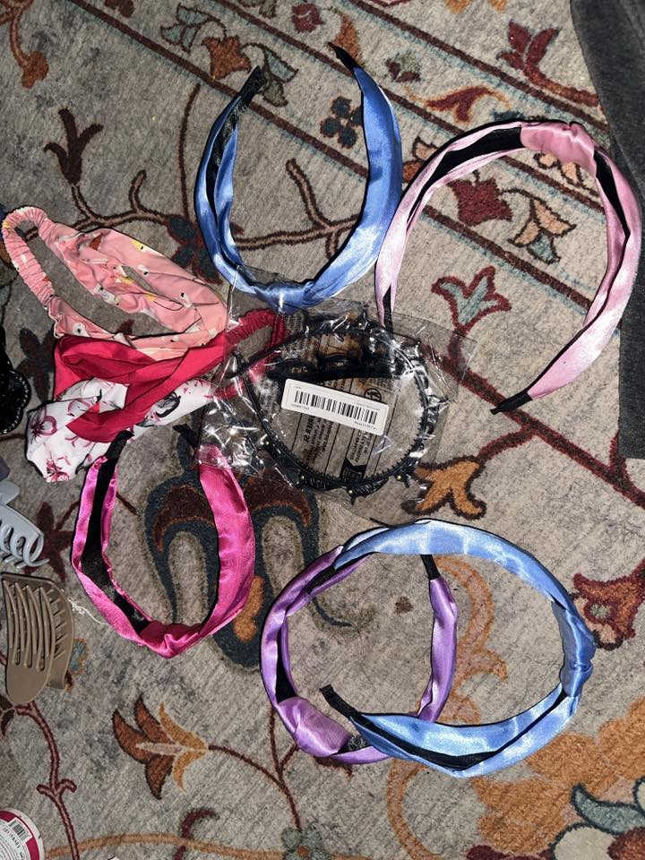 بضاعه كامله للبيع سعر واحد


**إذا كنت صاحب هذا الإعلان وتريد حذفه لأي سبب، رجاءا أرسل رسالة إلى الدعم الفني**