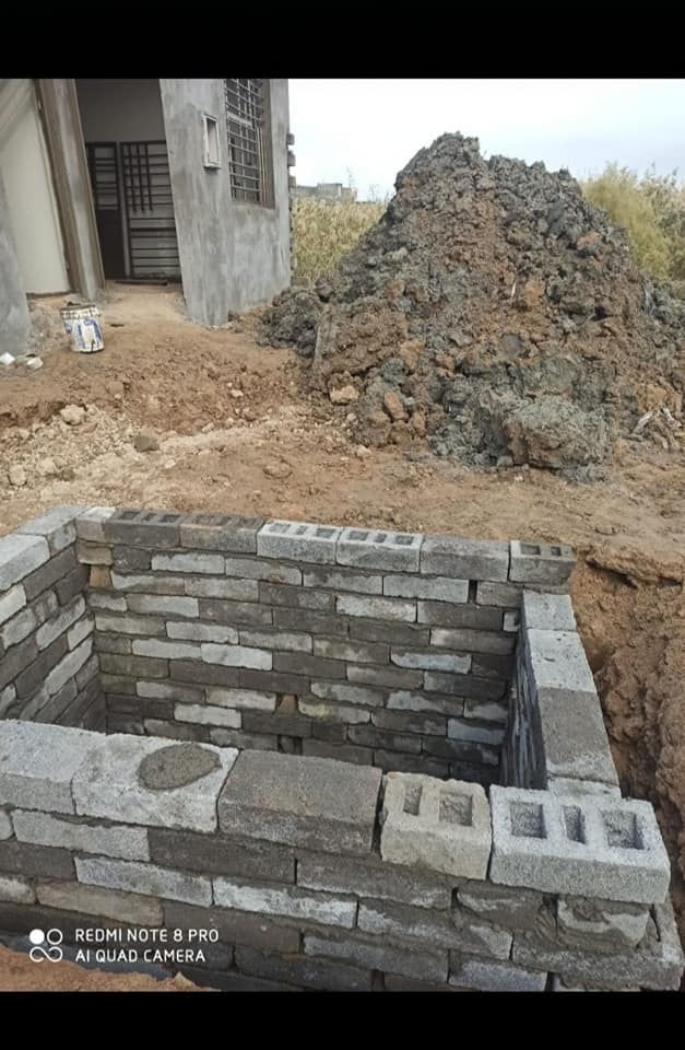 سلام عليكم
عملنا مستمر
1-لبخ قاعده
2-حفر وبناء وصب الخزاين
3-صب كوبلن
4-تفليش وبناء 
5-تزفيت قاعده
6-تزفيت سطوح
7-صب صبه نظافه
8-تنظيف 
9-حدل 
10-قلع
عمل مرتب ومناسب للاستفسار يوجد واتساب او مراسله الصفحه او الاتصال على الرقم ***********
