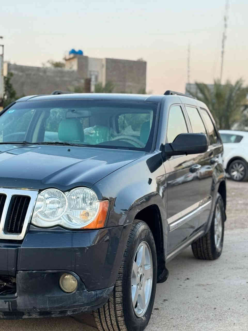 للبيع جيب لاريدو 2008 4x4
مكينه ٦ سلندر السياره تنسى شي اسمة حماوة ودوانز كله بانزين عادي

السياره مال جناي مومال بيع وشرا صارلي هواي من جانيها وعلى ايدي  بحالة الزيرو جديده حيل وبالخير علياخذها ......
سياره محرك كير شرط ....
شلعة ومعدل مال ٢٠١٨ تكول راكب 
السياره كاملة على اخر حباية 
ربع ديناررر متصرف عليها 
مجهزيها  على اخر شي
السياره كفاله شاصي ولغد وخياس 
جانت جارده وصبغتها حزام فقط رش 
بدون معجون ولا ضربه ولادكة جاجوج .......
شرط السونار شاصي لغد كفالة عامة
السياره باتري جديد زوج تايرات جدد
صدر ٩٠/١٠٠ 
...................
السياره غرفتها تخبل مدوشمها بالكاضمية لون الداخل يخبل 
وشادلها شاشة وكامرة وحساسات 
كشناتها جلد  تدفئه تبريد جاهزه ربع مناقصها ......
رقم بغداد الجديد الانكليزي 
هزه جديده سنويه جديدة 
باسمي تحويل ثاني يوم بأسم المشتري ......
السعرر (١٠٠)  ❗️
يعني دفتر وبيها مجال كلش بسيط لان سيارة متعوب عليها 
المكان بغداد الاعظمية 
 ***********
