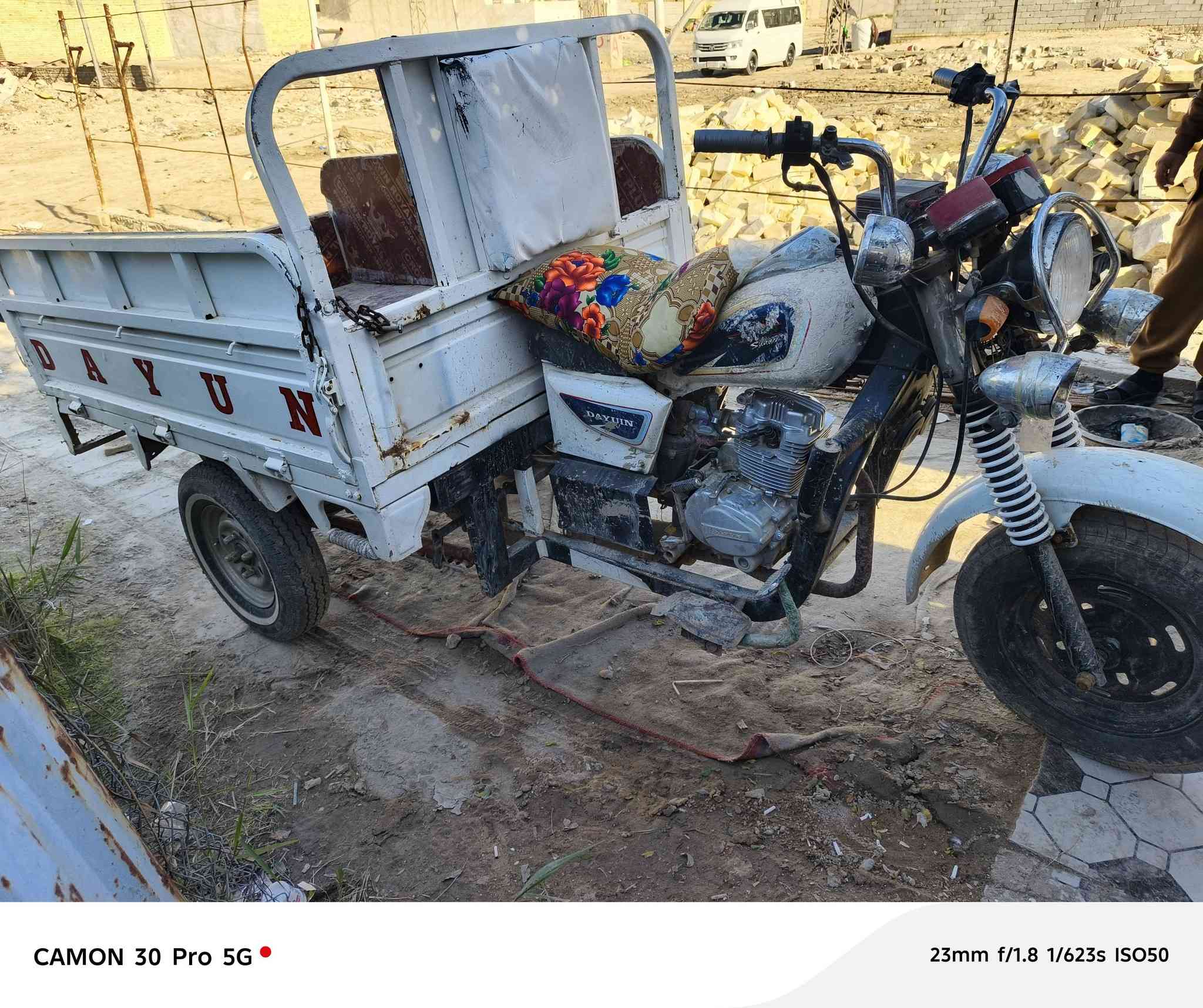 ستوتة اوراق مديل 2018 تخم تاير صدر جديد   جاهزة كبل للشارع سعر مليون ٦٠٠ /***********9 مكينة ما مفتوحة
