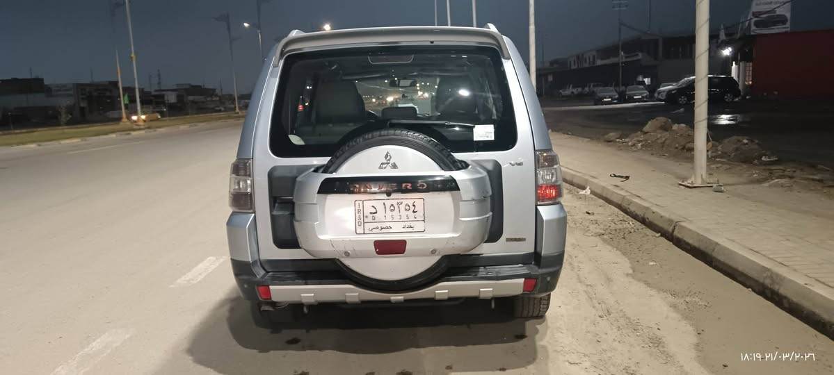 سلام عليكم بايجيرو للبيع موديل 2008 حبتور دمام فول مواصفات رقم بغداد بسمي شرط التحويل ثاني يوم السيارة جديدة بجم محدث أو مكفولة عدة طخة بصيطة علكد اصبين السعر130 أو بيهة مجال المكان صيطرة الج قرب بسماية الهاتف ***********
