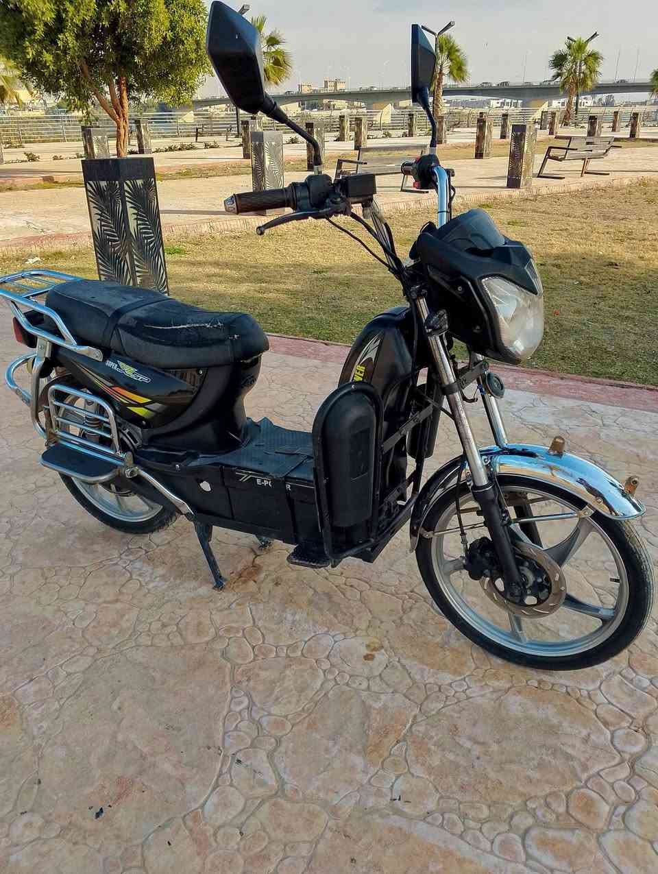 دراجه نوع هارلي للبيع سعر 350وبيه مجال للشراي بطاريات عل فحص وان ميعجبك افحص كهربايات شقاله للستفسار ***********.  ***********
